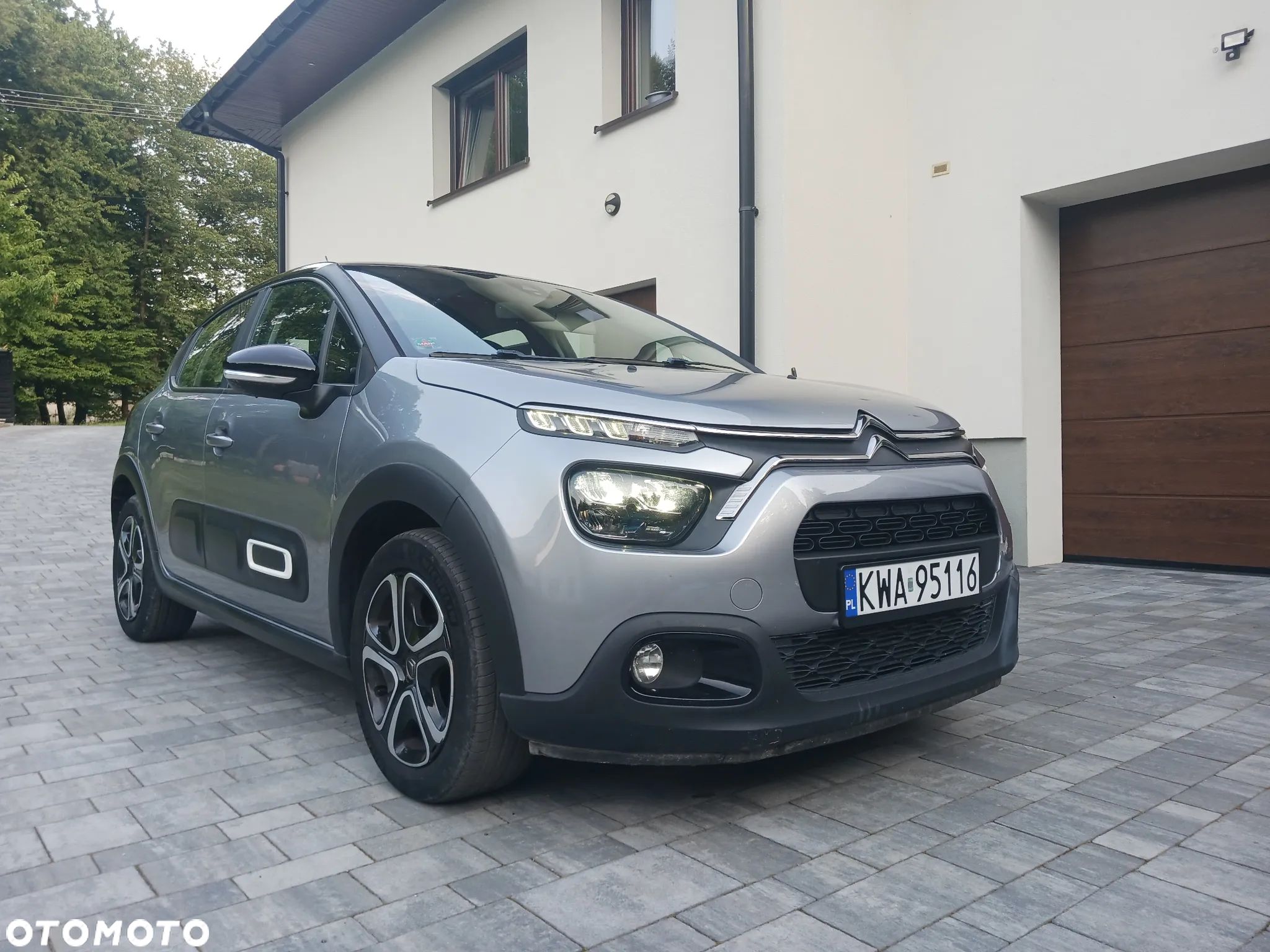Citroën C3 1.2 PureTech Shine - 1