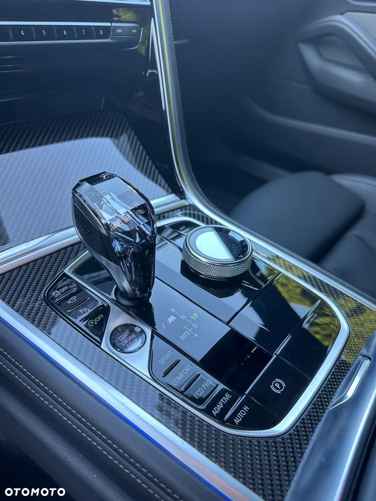 BMW Seria 8 - 4