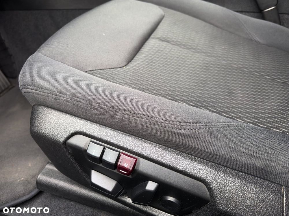 BMW Seria 1 - 13