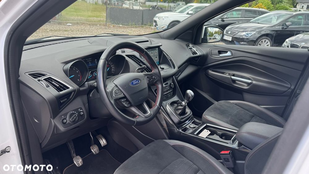 Ford Kuga 1.5 EcoBoost 2x4 ST-Line - 30