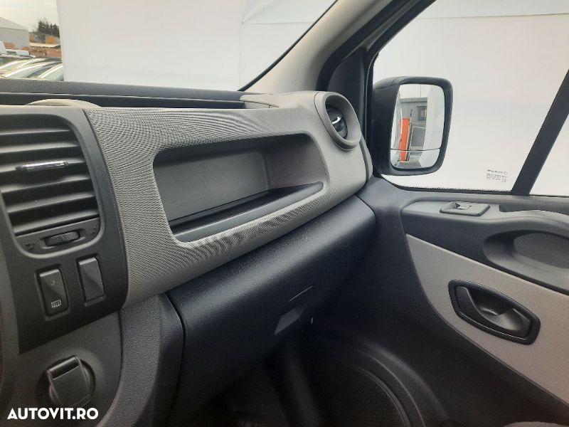 Renault Trafic - 24