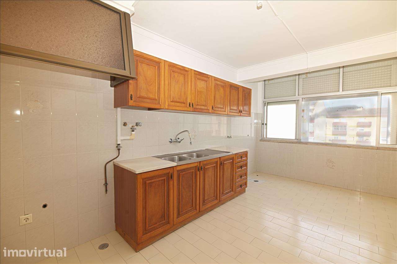Apartamento T3 com Varanda e Arrecadação, no Centro do Pinhal Novo - Grande imagem: 5/21