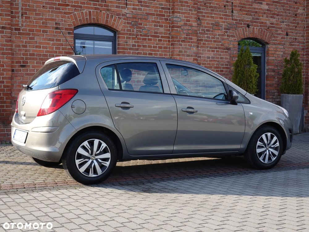 Opel Corsa 1.2 16V Edition / Active - 5