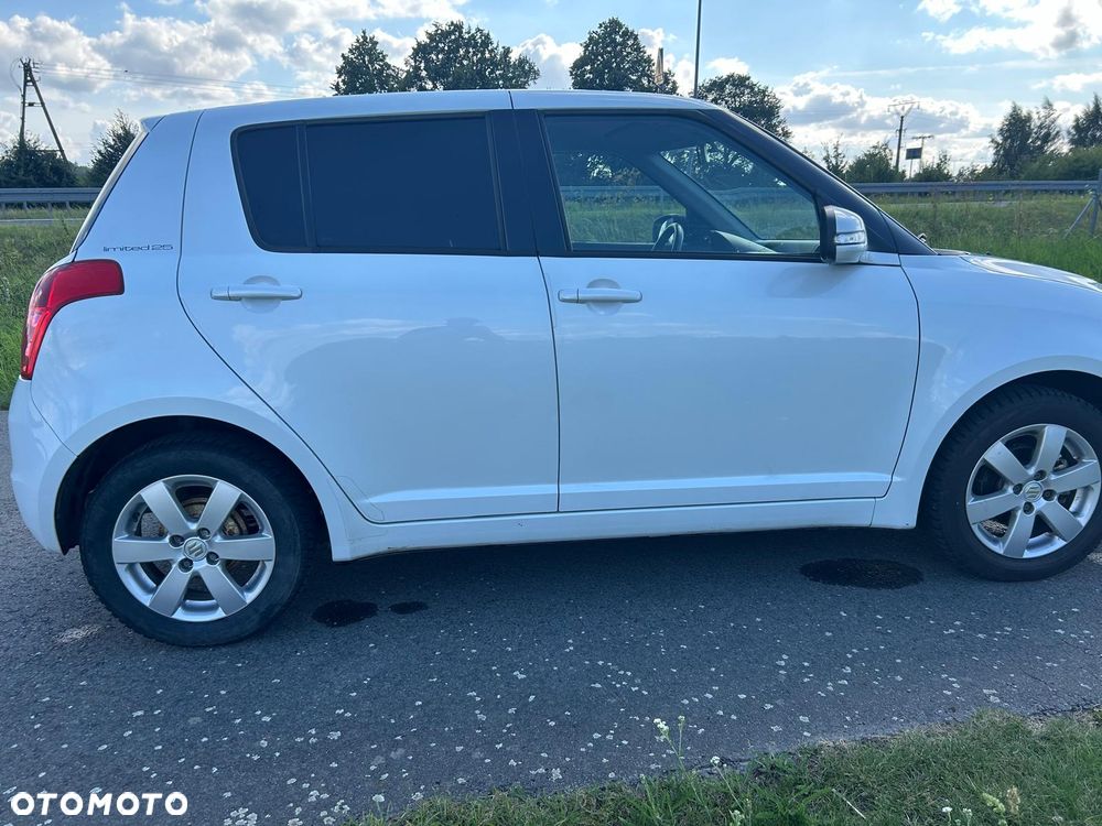 Suzuki Swift 1.3 Limited 25 - 8