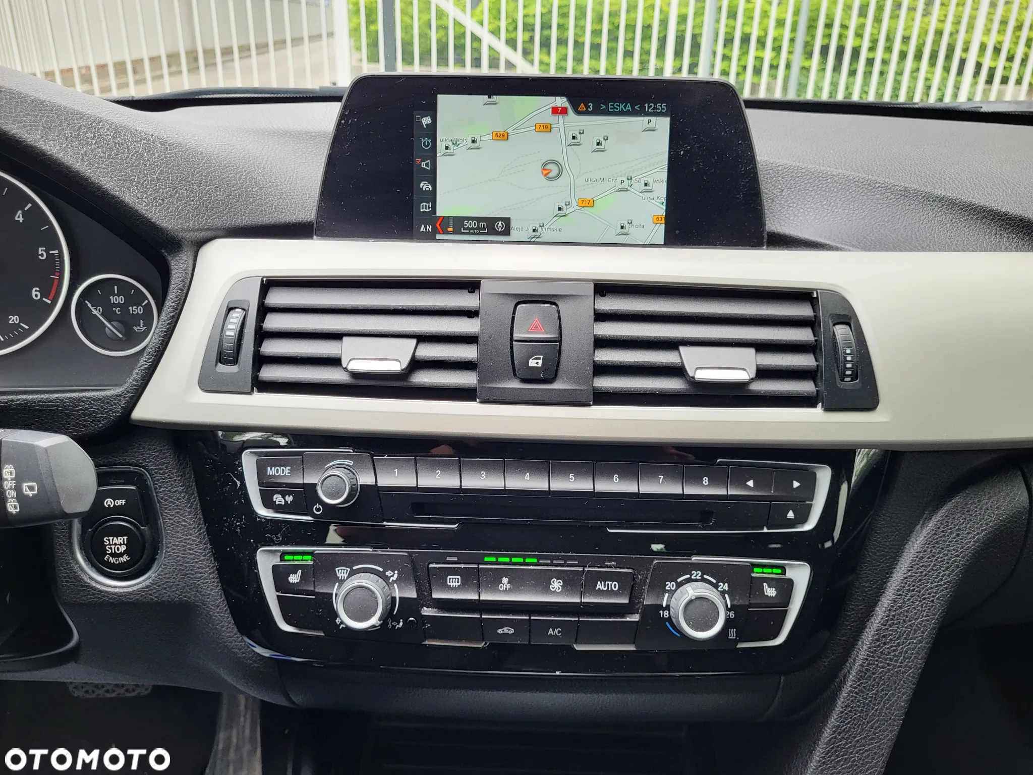 BMW Seria 3 320d Touring - 12