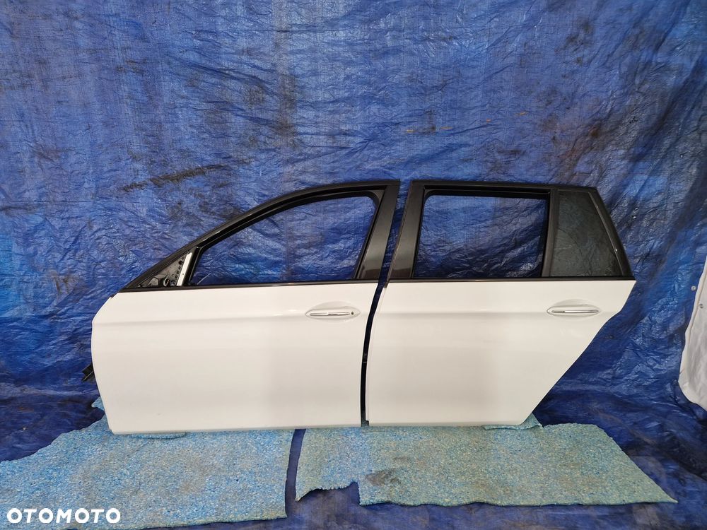 BMW F11 Drzwi Lewe Tylne A300 ALPINEWEISS kompletne