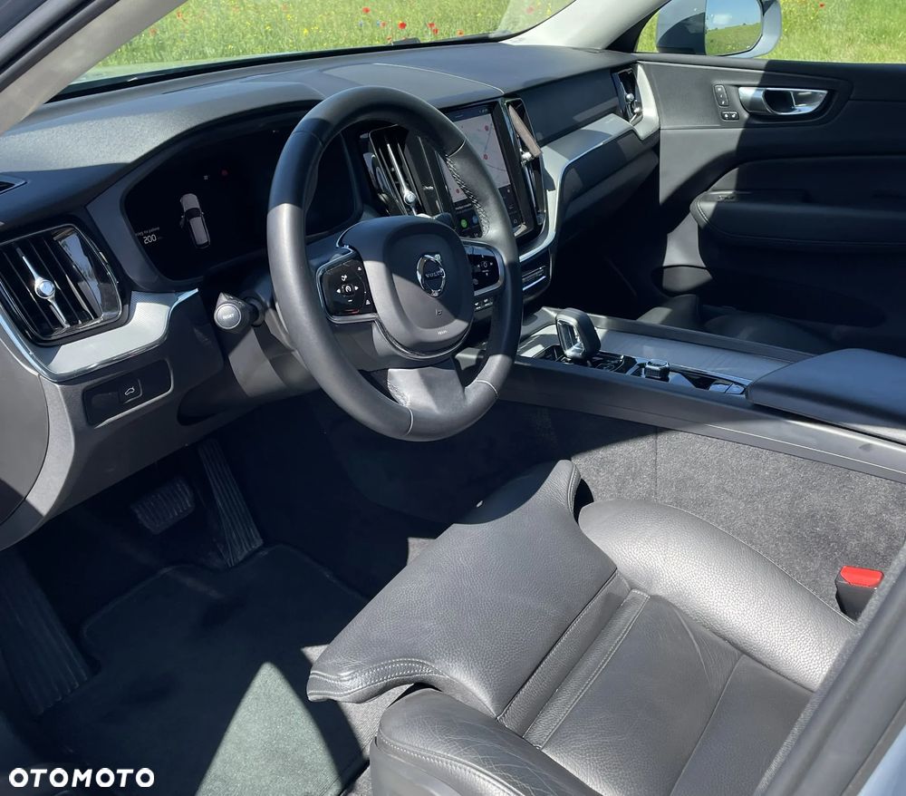 Volvo XC 60 B4 B Plus Bright - 8