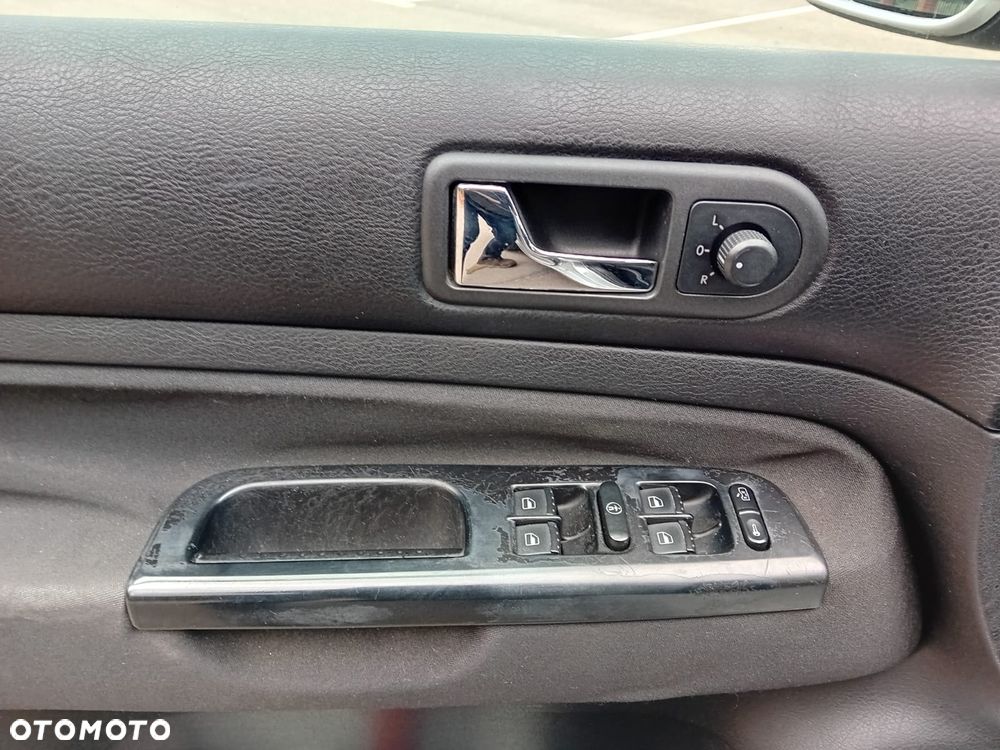 Volkswagen Golf 1.4 Comfortline - 19