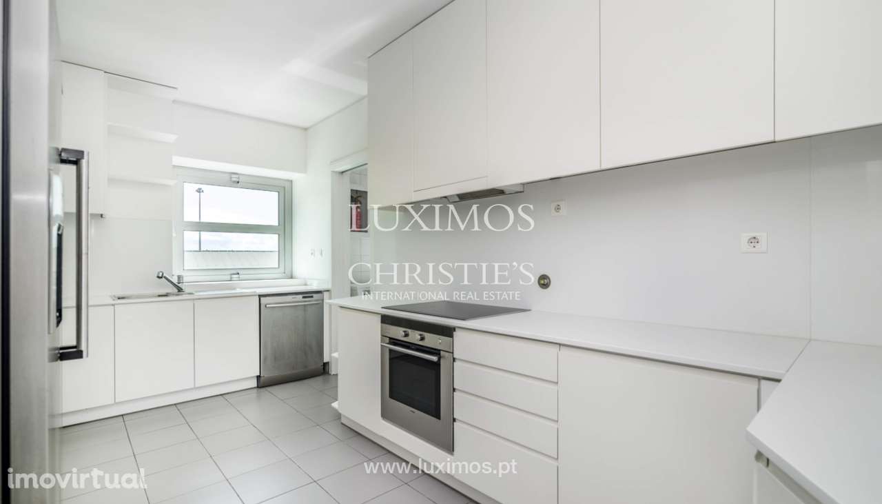 Apartamento em 1.ª linha de mar, para arrendamento, em Matosinhos Sul - Grande imagem: 5/14