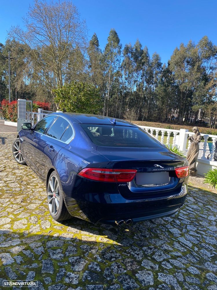 Jaguar XE 2.0 D Prestige Aut. - 36