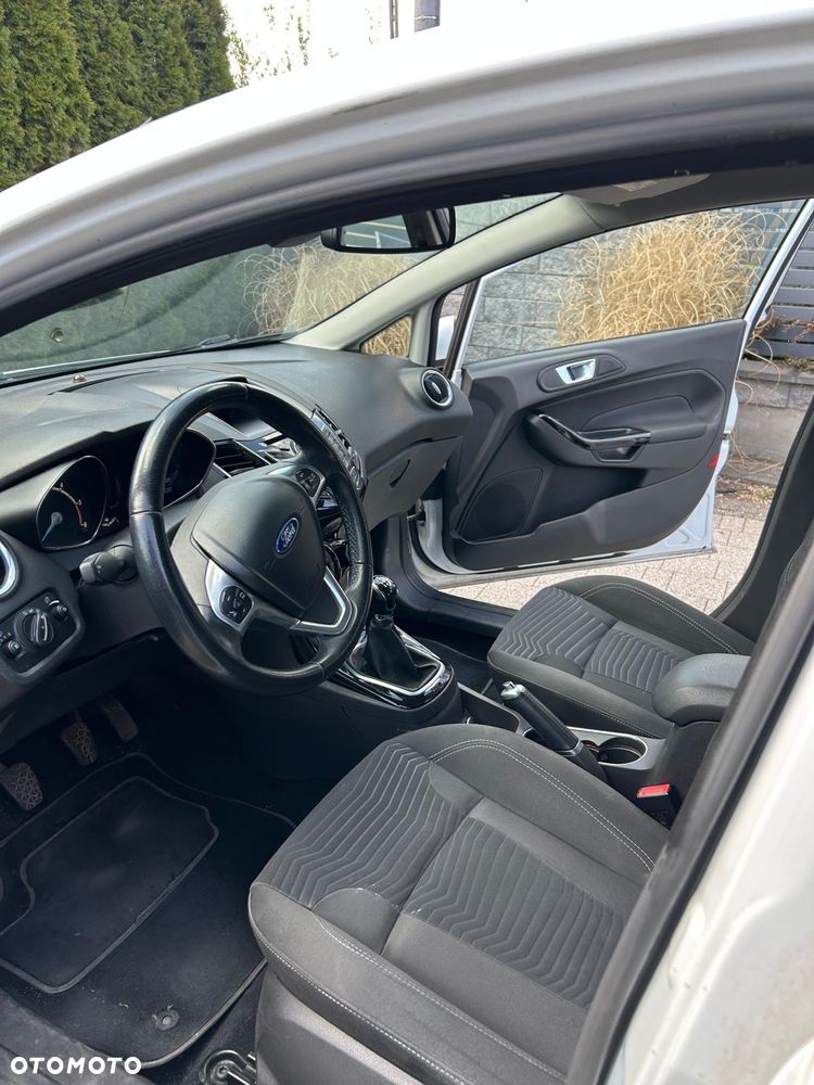 Ford Fiesta - 7
