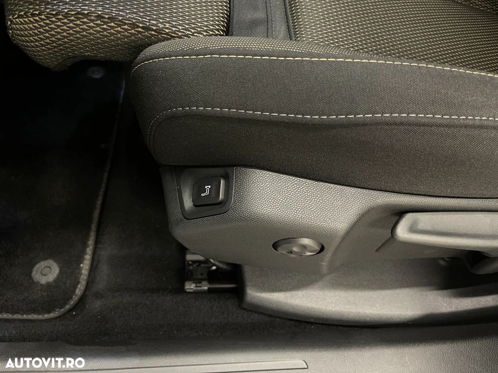 DS Automobiles DS 7 Crossback Crosback 1.6 PHeV AWD 300 EAT8 Bastille+ - 28