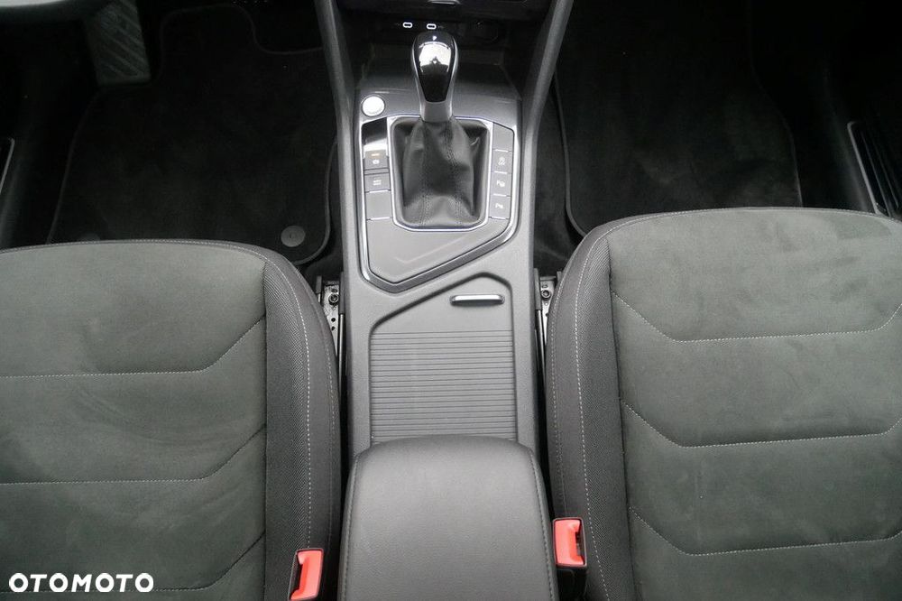 Volkswagen Tiguan 1.5 TSI EVO Elegance DSG - 11