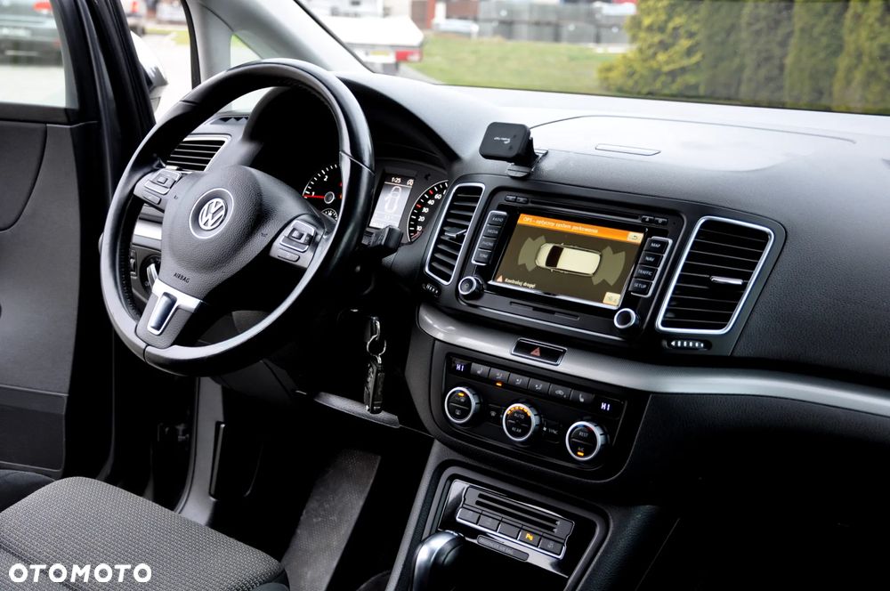 Volkswagen Sharan 2.0 TDI DSG BlueMotion Technology Comfortline - 28
