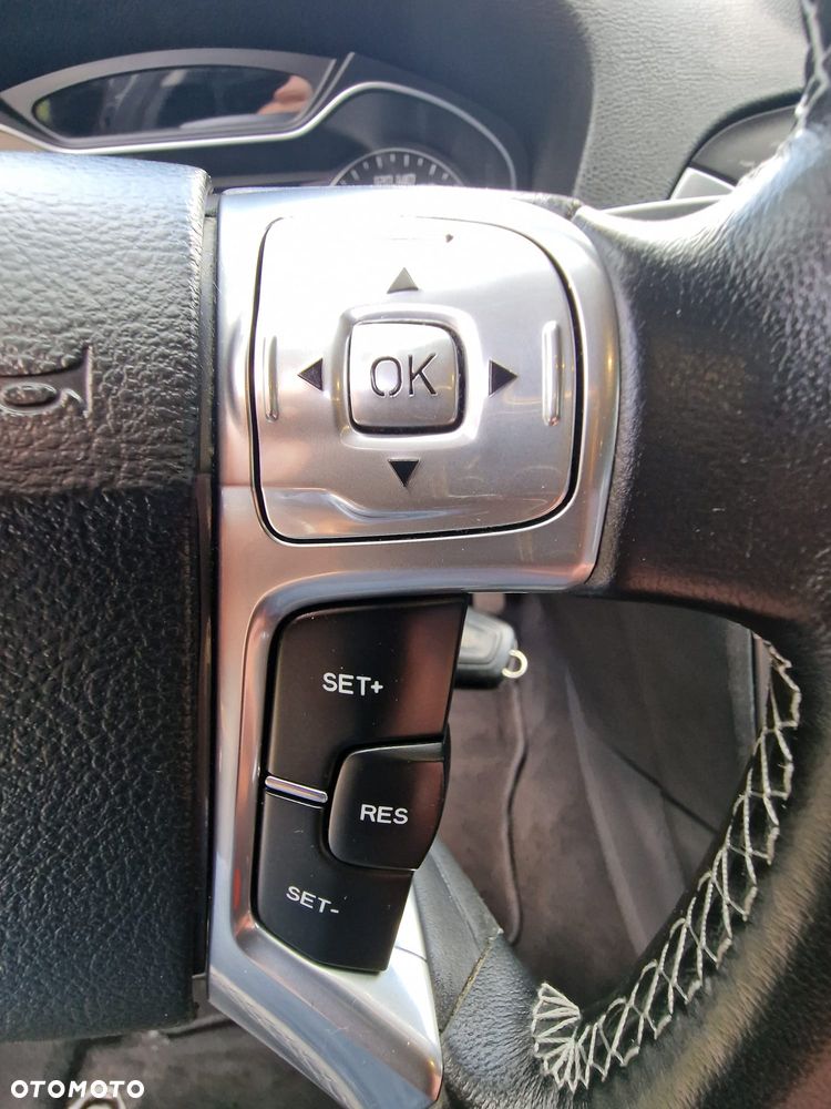 Ford Mondeo 2.0 Viva Titanium - 23