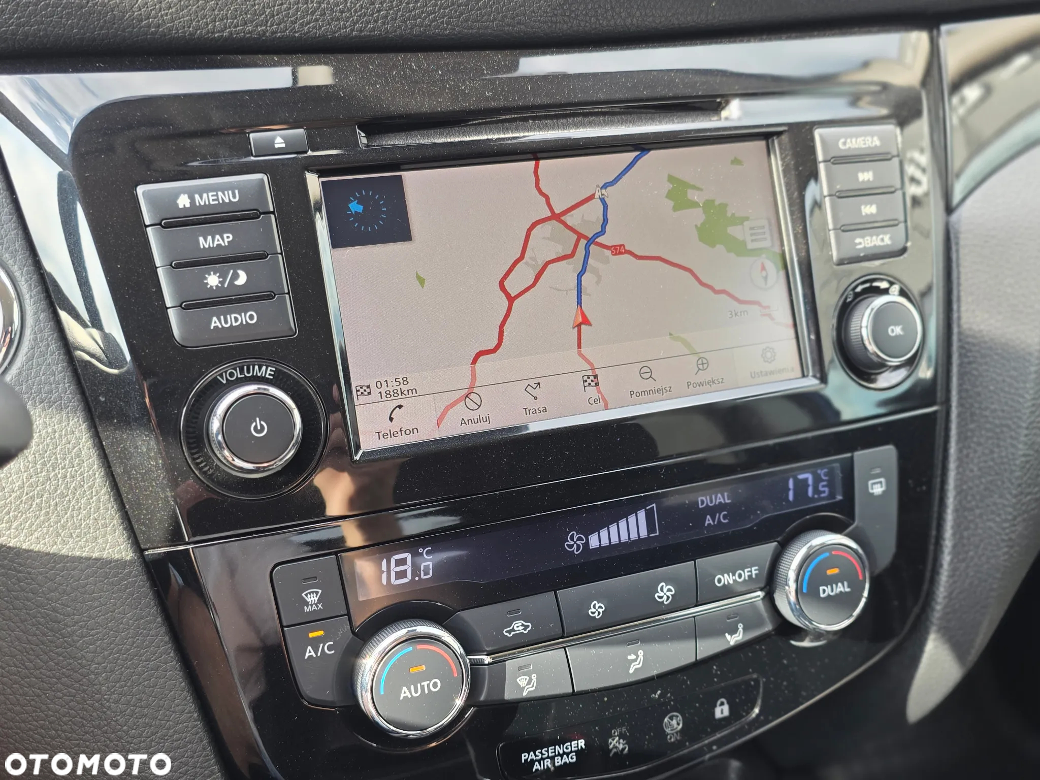 Nissan Qashqai 1.7 dCi 4x4 N-Connecta - 10