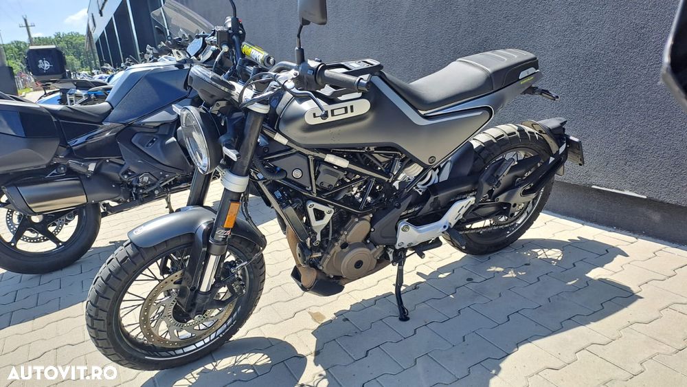 Husqvarna Svartpilen 401 - 5