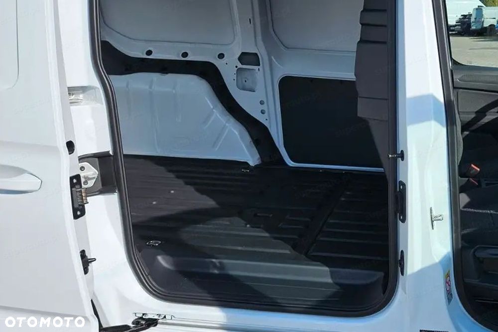 Ford Transit Connect L2H1 Limited 2.0 102KM - 5