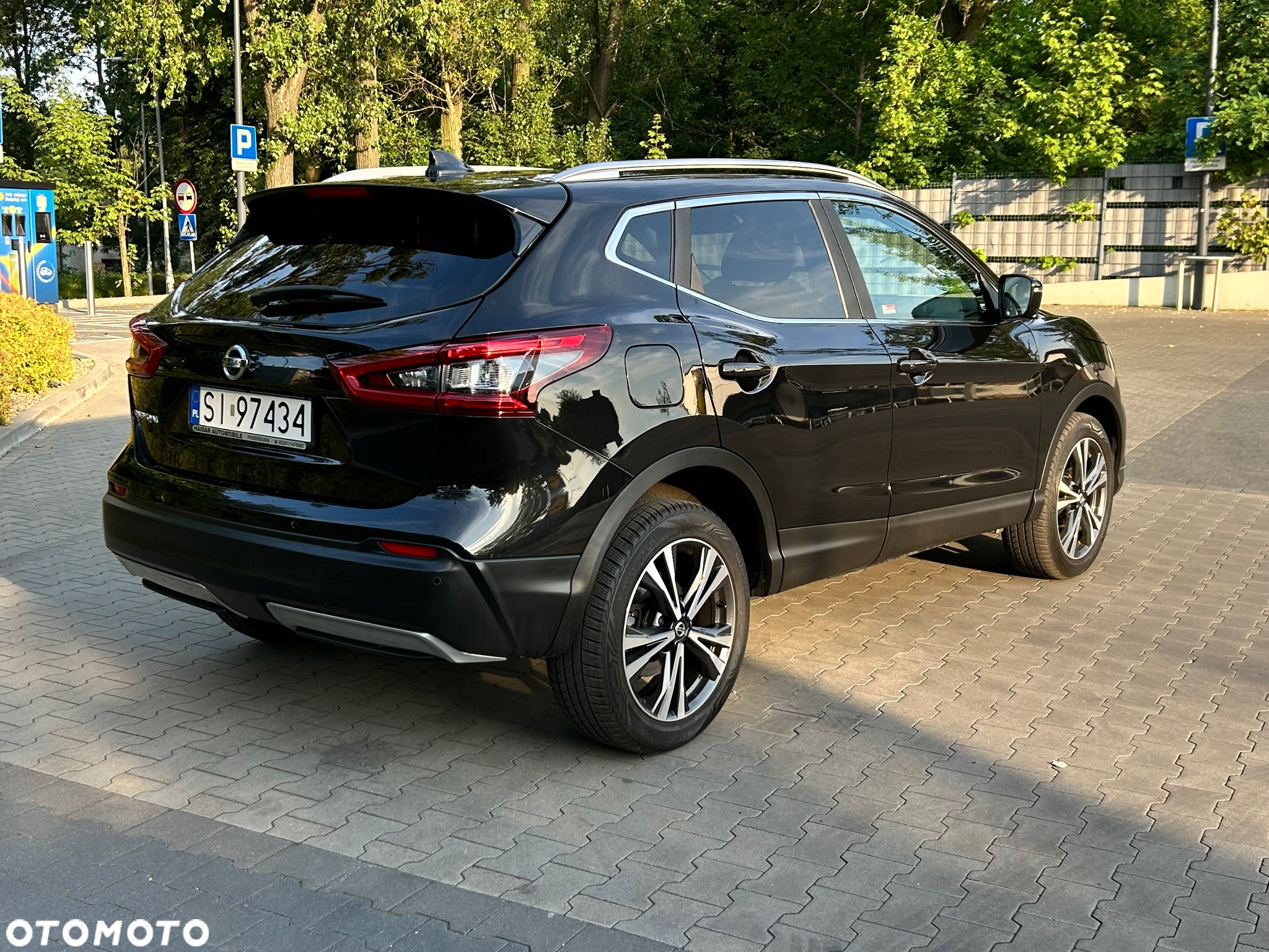 Nissan Qashqai - 12