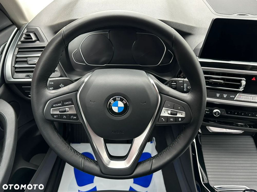 BMW X3 - 27