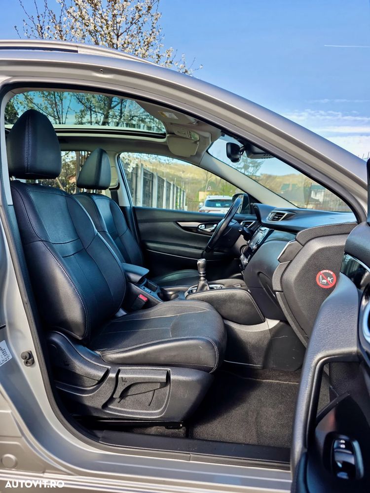 Nissan Qashqai 1.5 DCI Start/Stop Tekna - 14