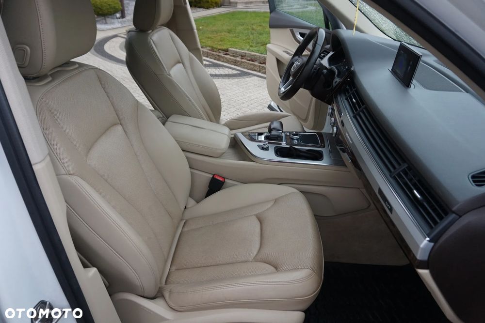 Audi Q7 - 29