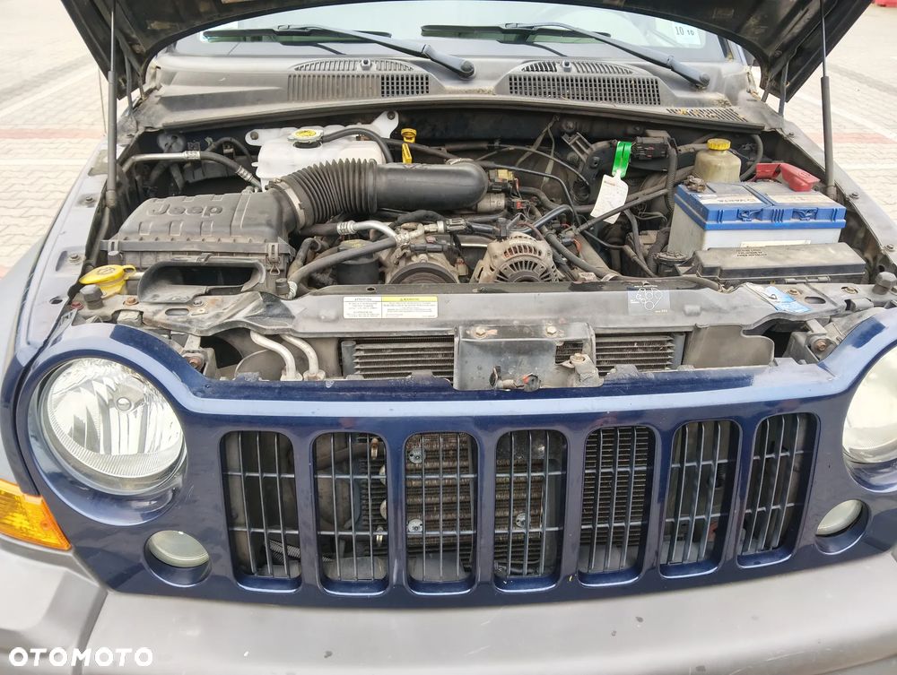 Jeep Liberty - 4