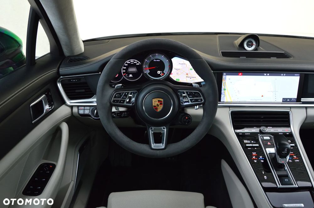 Porsche Panamera Turbo - 23
