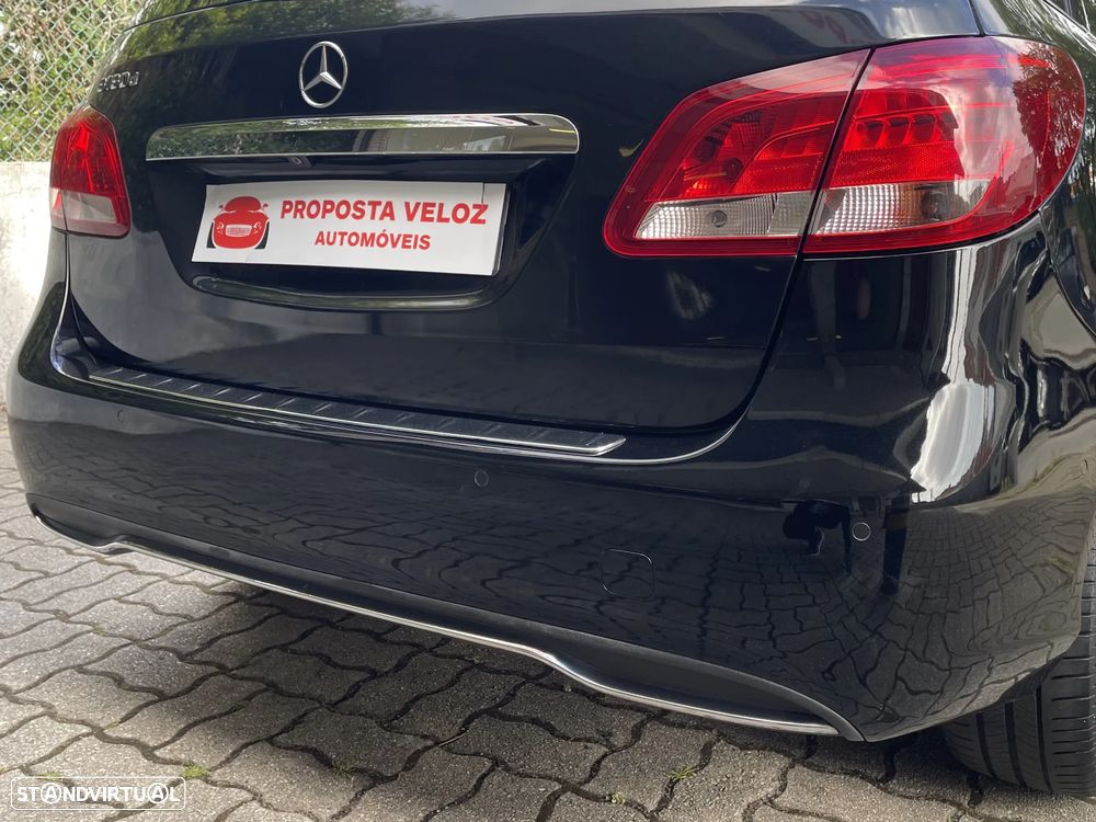 Mercedes-Benz B 180 d Fleet Pack - 14