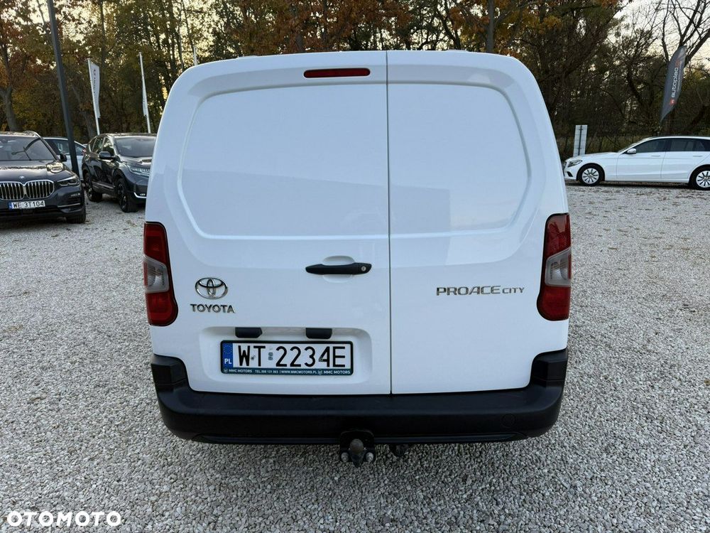 Toyota Proace City - 10