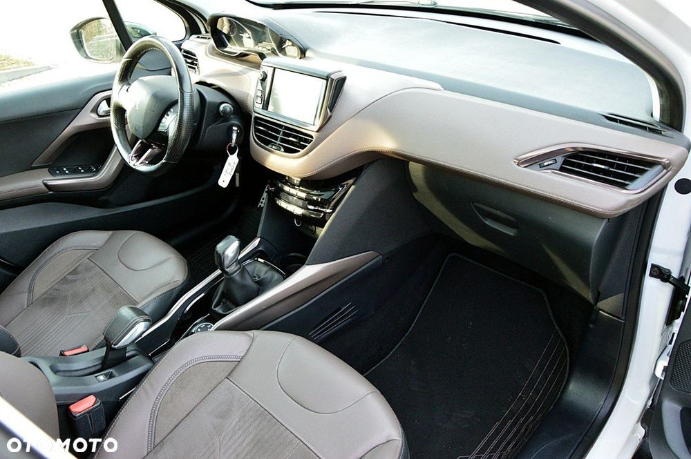 Peugeot 2008 120 VTI Allure - 29