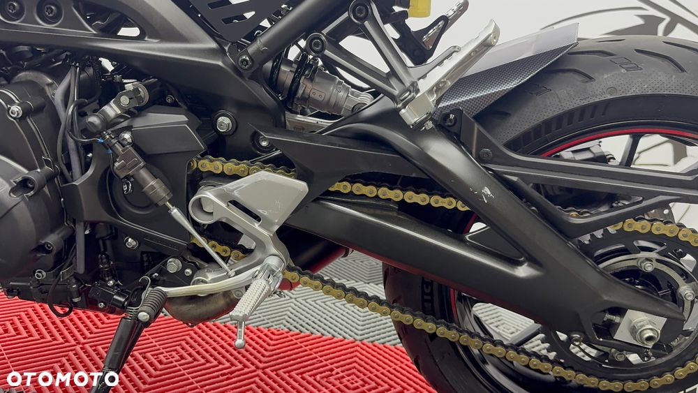 Yamaha MT - 19