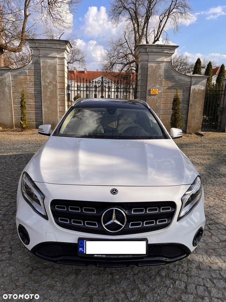 Mercedes-Benz GLA 250 4Matic 7G-DCT UrbanStyle Edition - 4