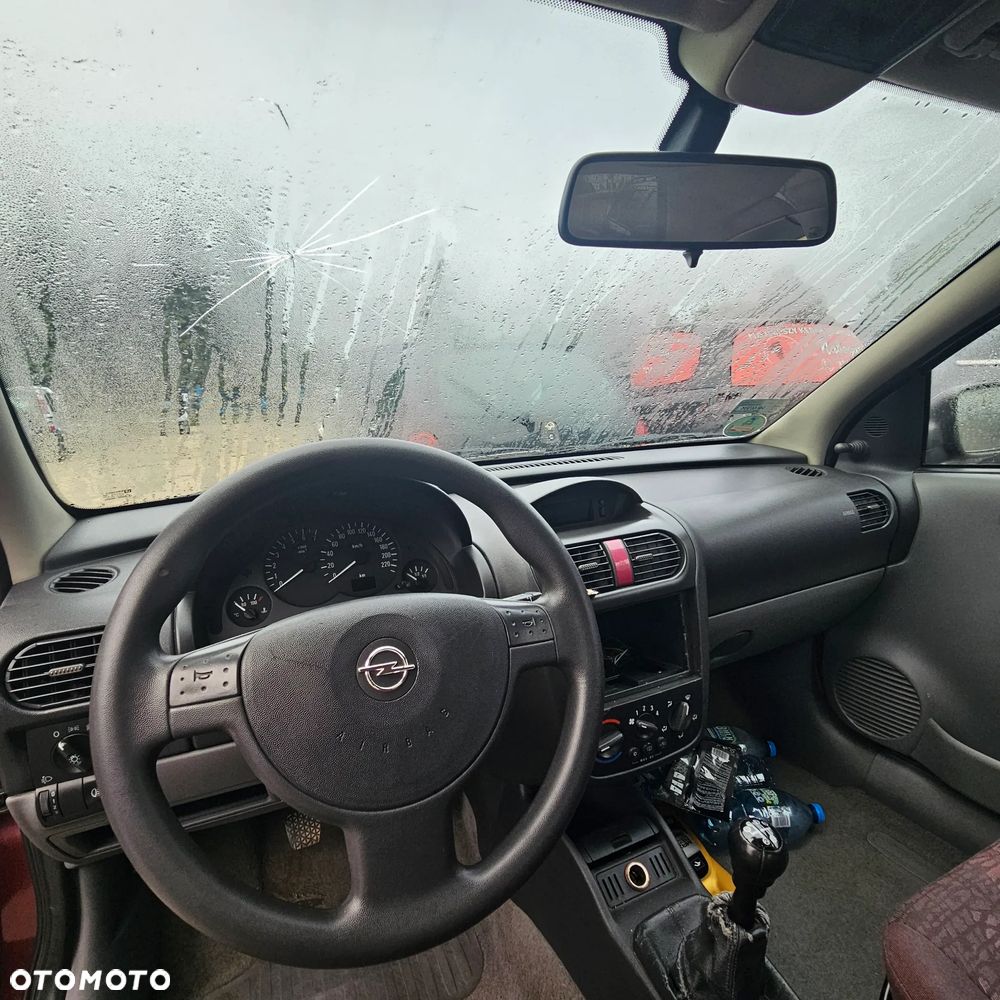 OPEL CORSA - 3 drzwi 1,0 B - pojazd na części: maska, zderzak, drzwi, szyby, lusterka, chłodnica ... - 8