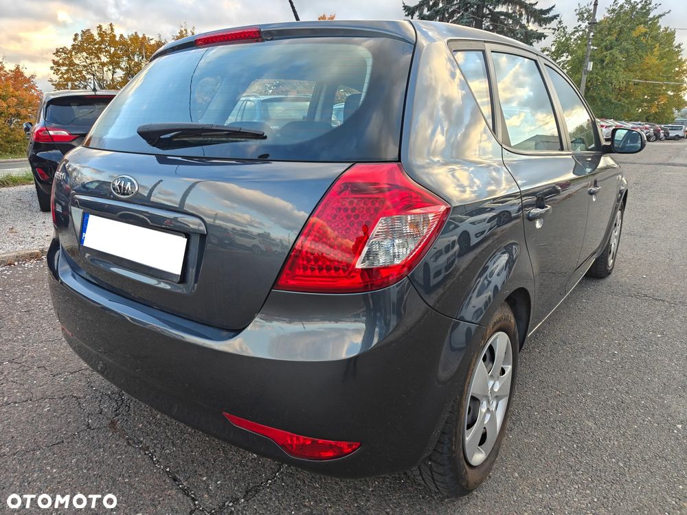 Kia Ceed - 2