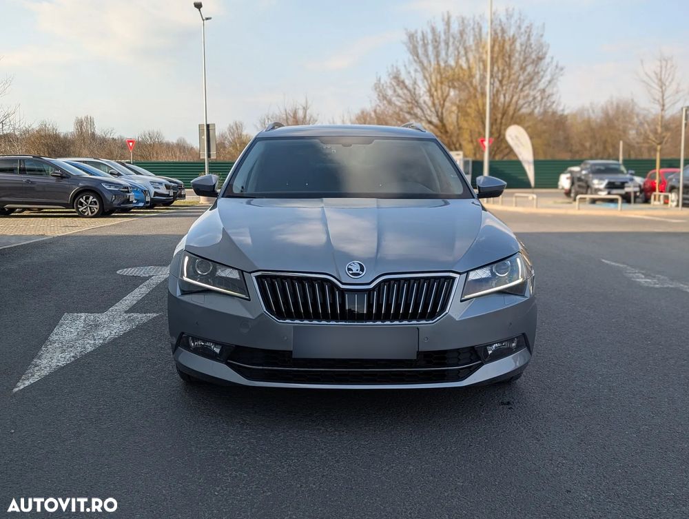 Skoda Superb 2.0 TDI DSG 4X4 Style - 6