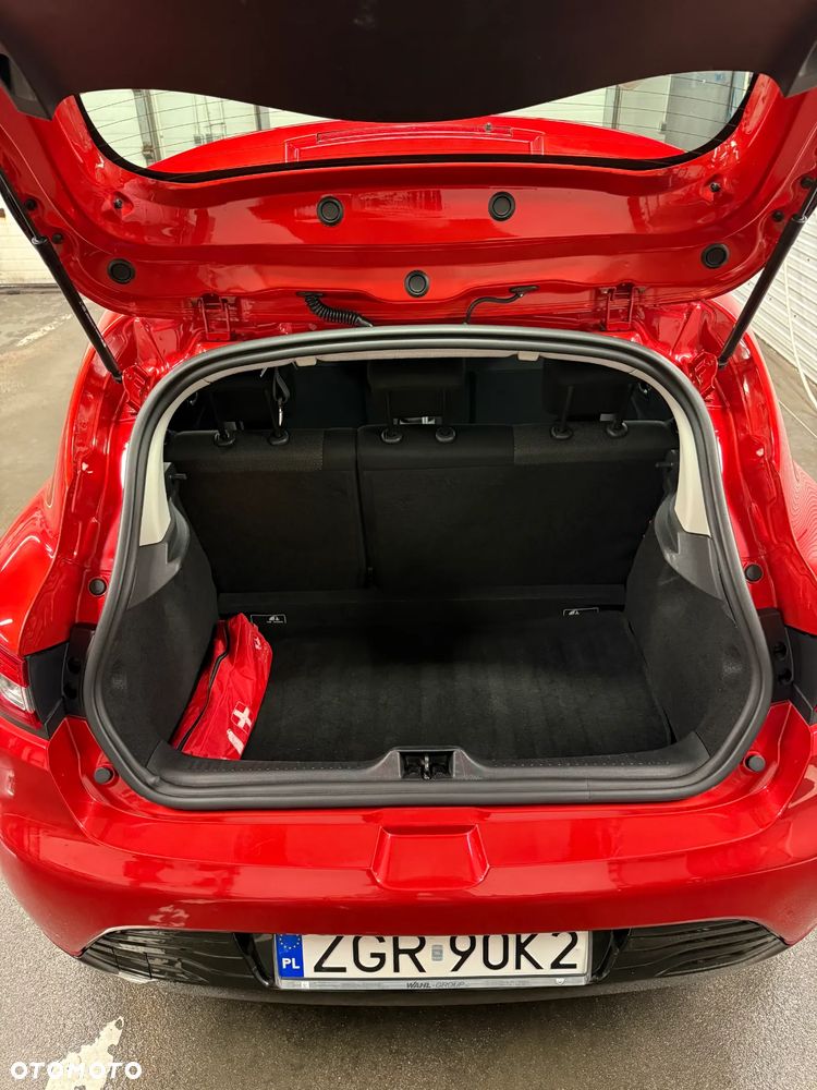 Renault Clio 1.2 16V 75 Life - 13