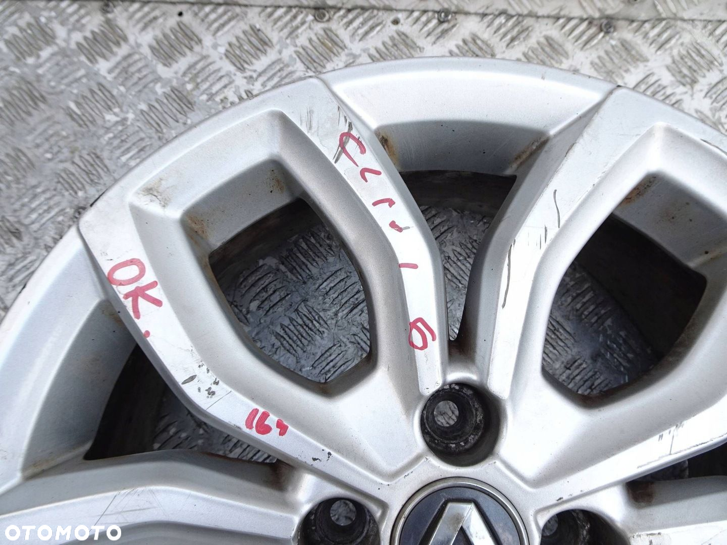 Alufelga Renault Clio IV 16 4x100 ET 44 - 4