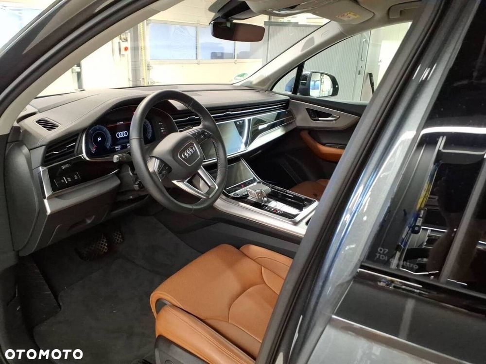 Audi Q7 - 8