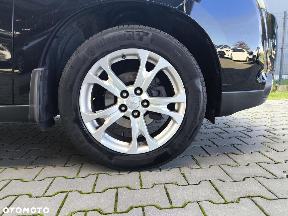 Mitsubishi Outlander - 9