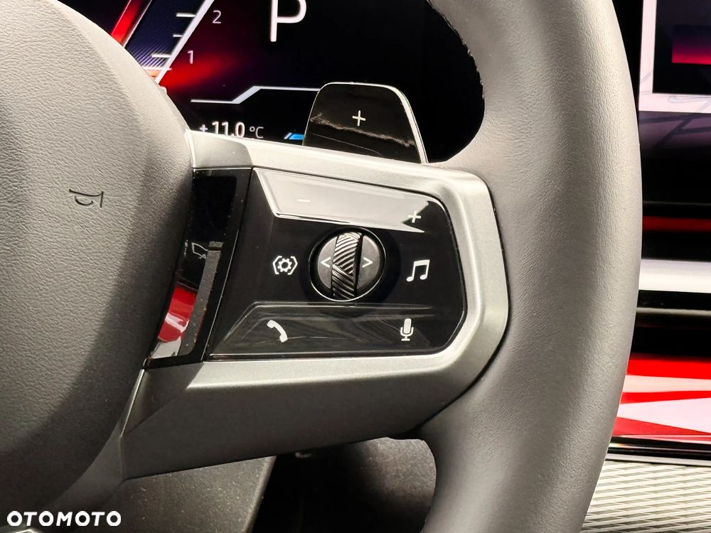 BMW Seria 5 520i - 23