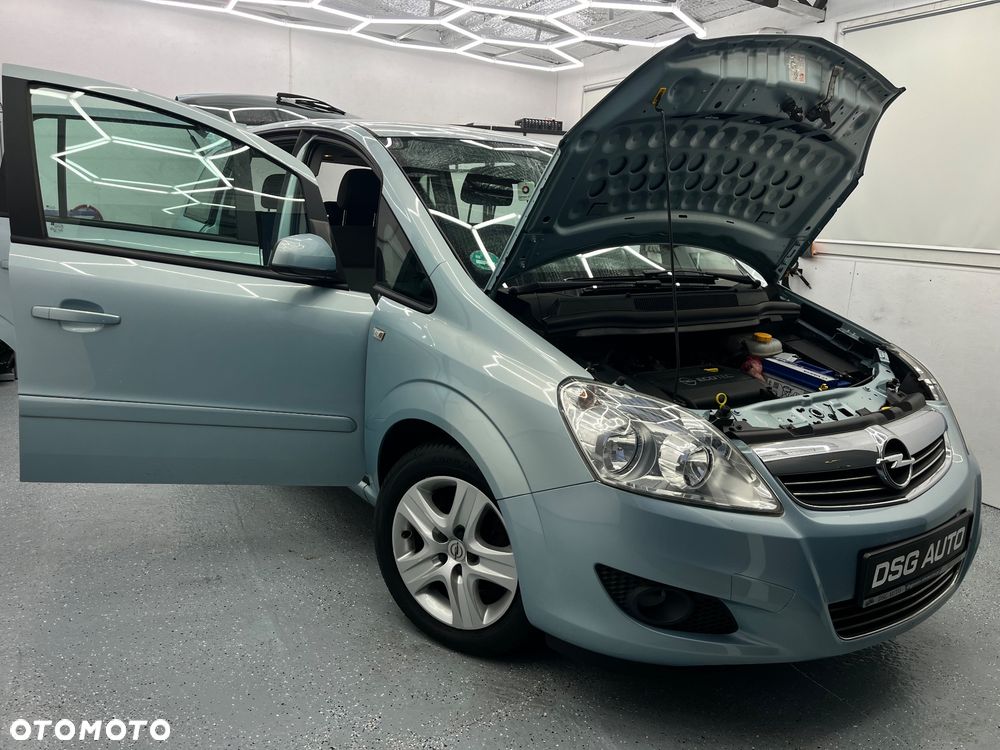 Opel Zafira - 18