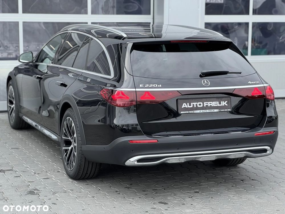 Mercedes-Benz Klasa E 220 d 4Matic 9G-TRONIC - 11