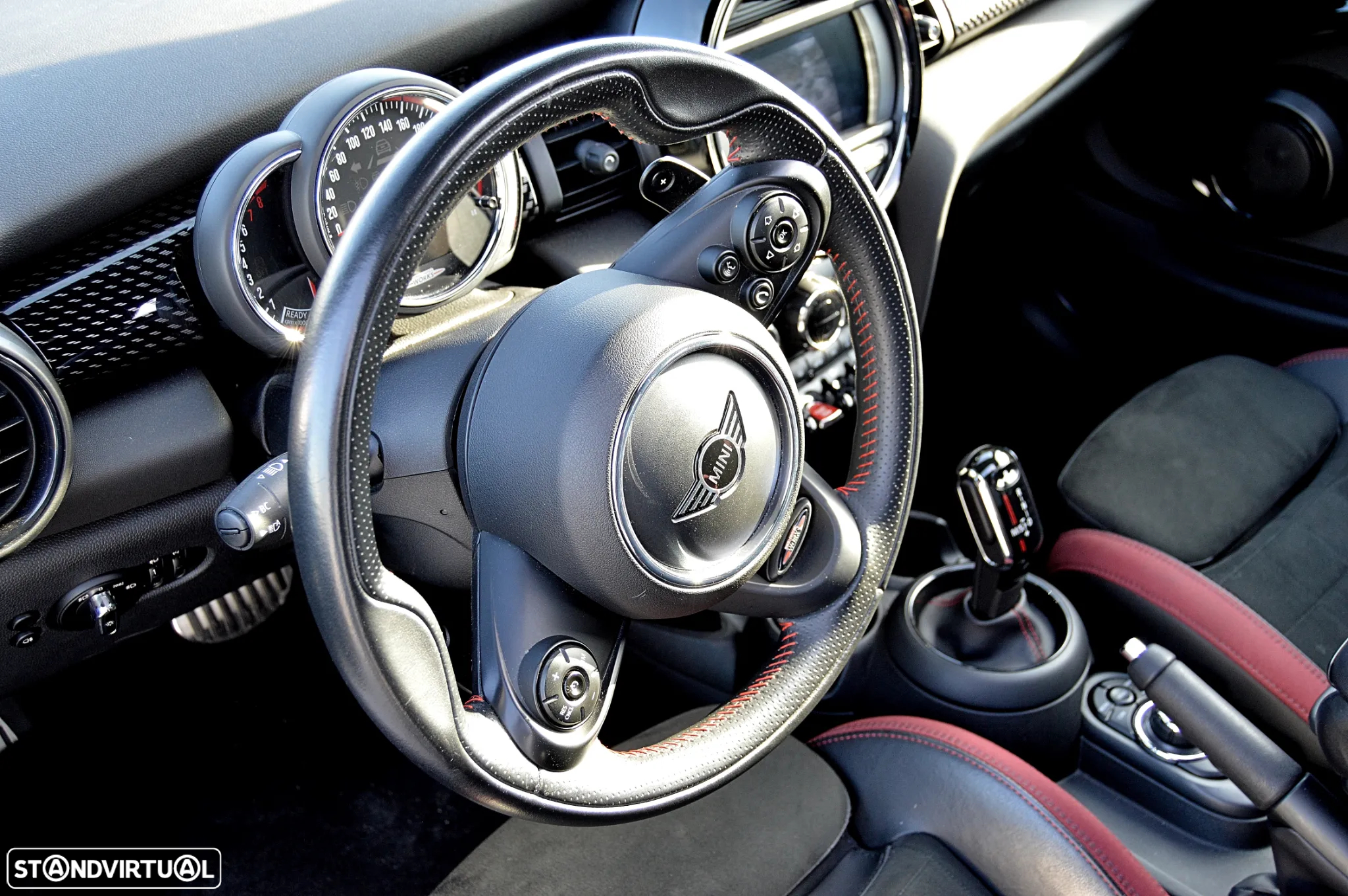 MINI 3 Portas John Cooper Works Aut. - 18