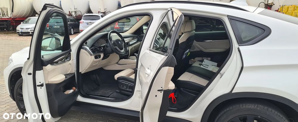 BMW X6 xDrive30d - 13