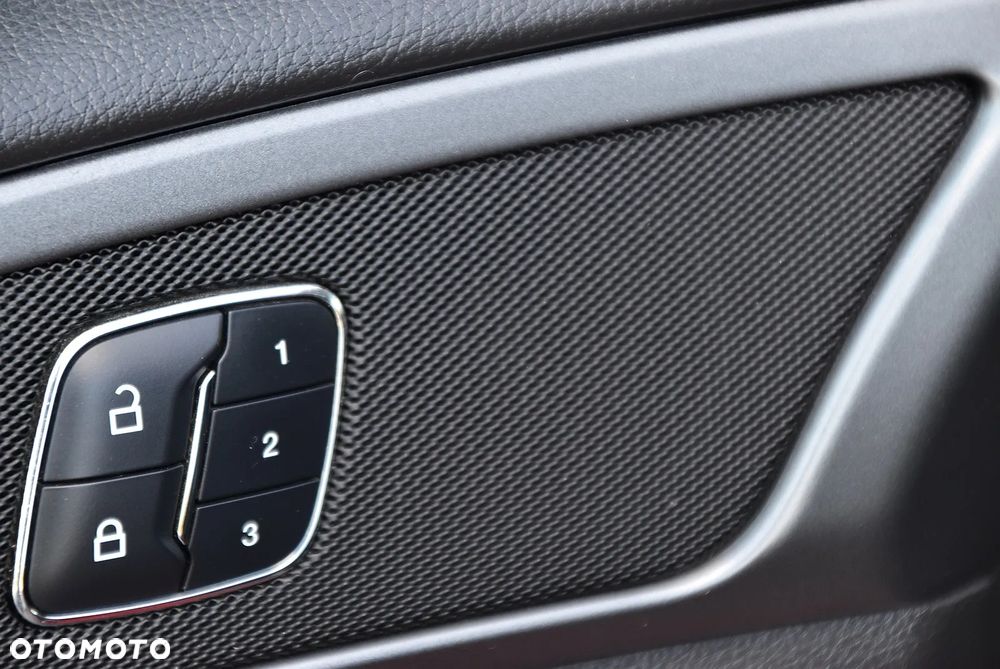 Ford Mondeo - 27