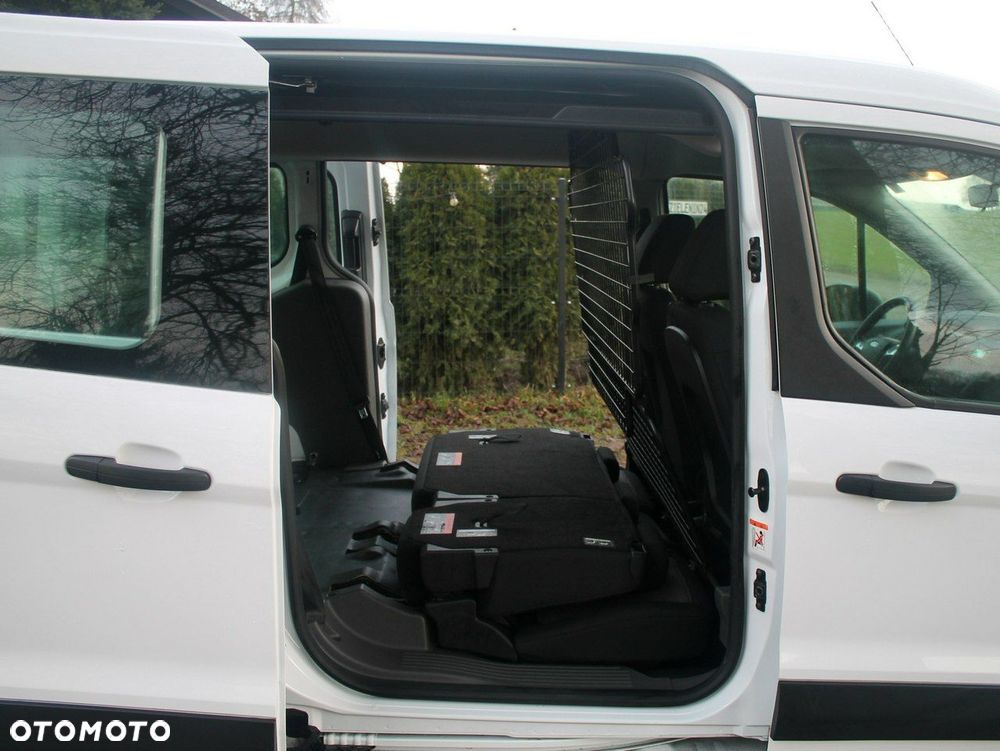 Ford Transit Connect - 30