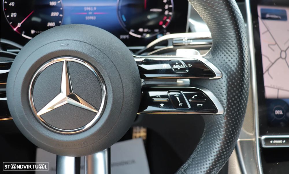 Mercedes-Benz GLC 300 e 4Matic 9G-TRONIC Edition AMG Line - 29