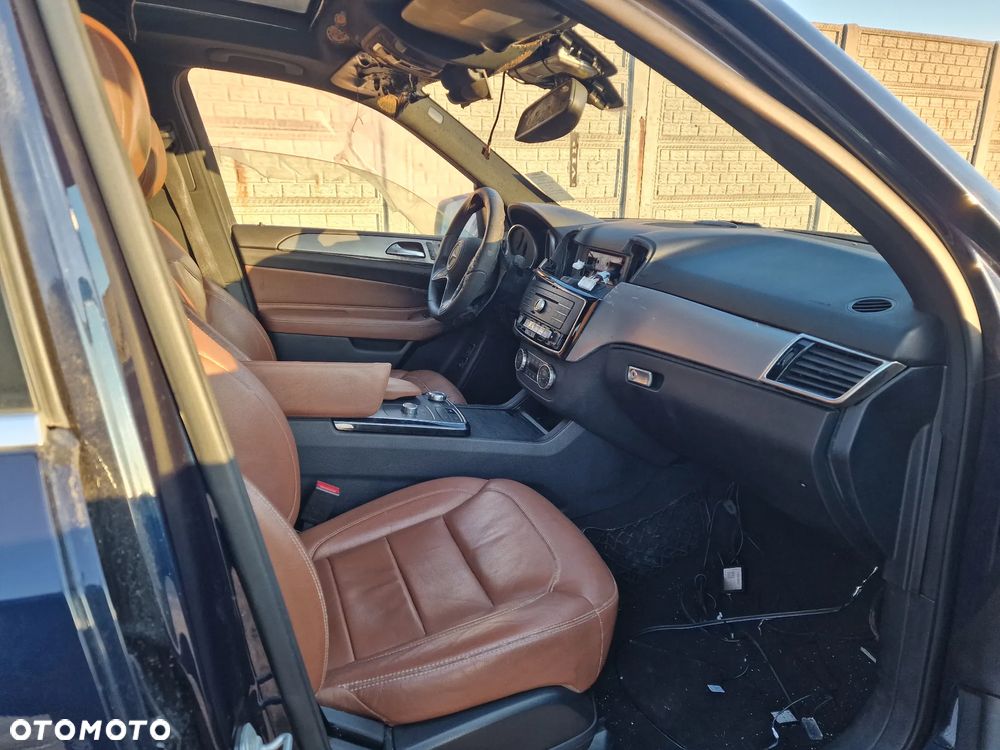 Mercedes-Benz GLE 350 d 4Matic 9G-TRONIC AMG Line - 8