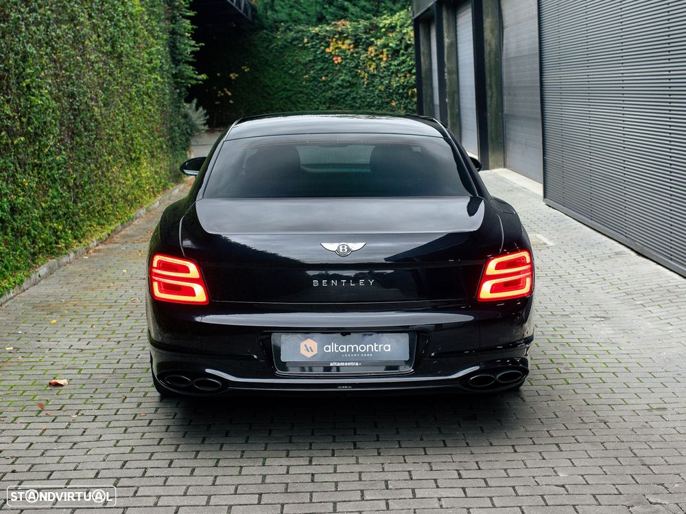 Bentley Flying Spur Hybrid - 13